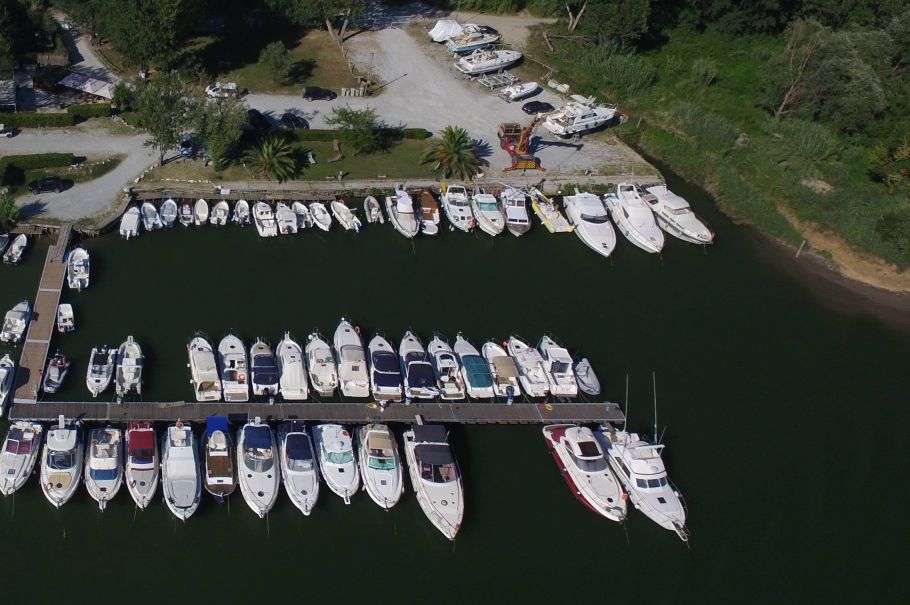 Luni Yachting Ormeggi Marina